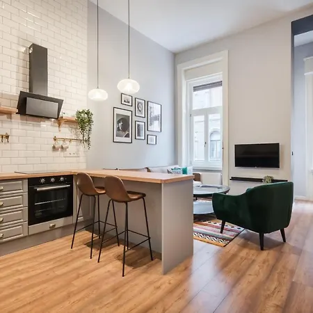 Apartment A32 Boutique Apartments, Location By Bqa *